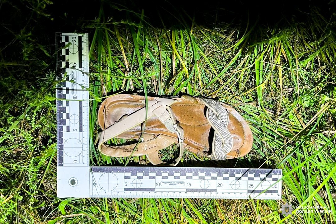 44-річний мешканець Рівненського району підпалив себе, дружину та автомобіль (фото поліції)