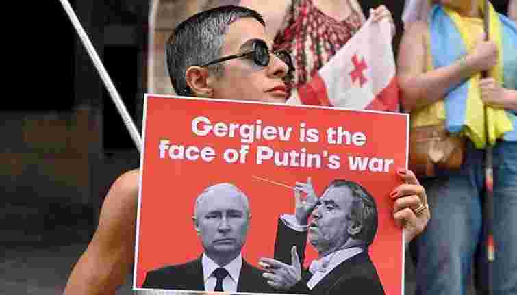 Диригент у цивільному. Як Валерій Гергієв  керує «м’якою силою» у ЄС