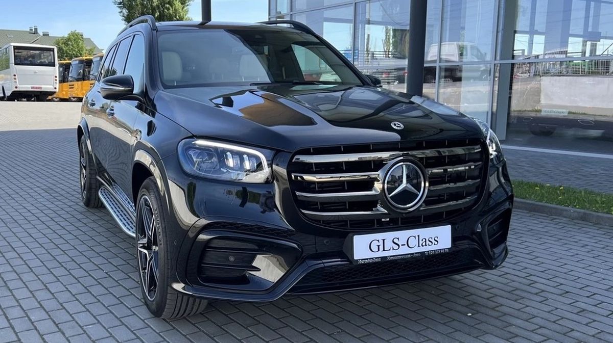 Семеро посадовців із Прикарпаття занизили вартість авто у деклараціях