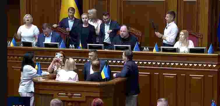 «Страх і тиск зібрав 263 голоси»