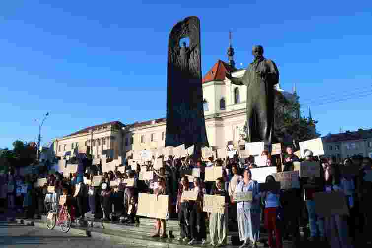 Львівська міська рада закликала президента зберегти незалежність НАБУ і САП