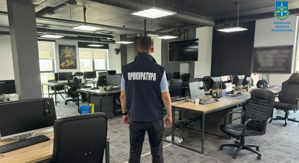 На Львівщині викрили 23 шахрайські кол-центри