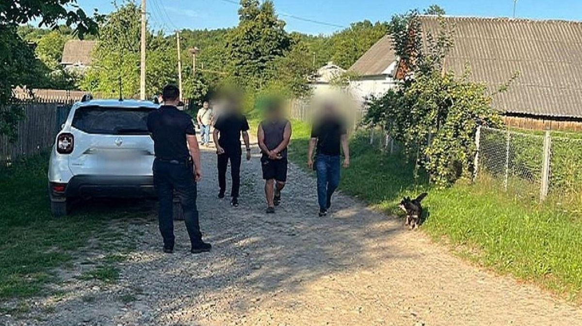 Під час конфлікту біля лісу 22-річний прикарпатець вистрелив у голову перехожому