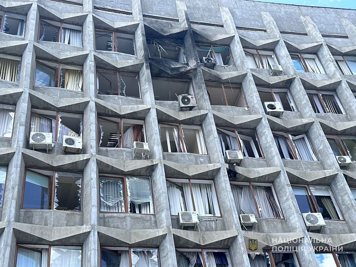Росіяни дроном атакували будівлю Сумської ОВА