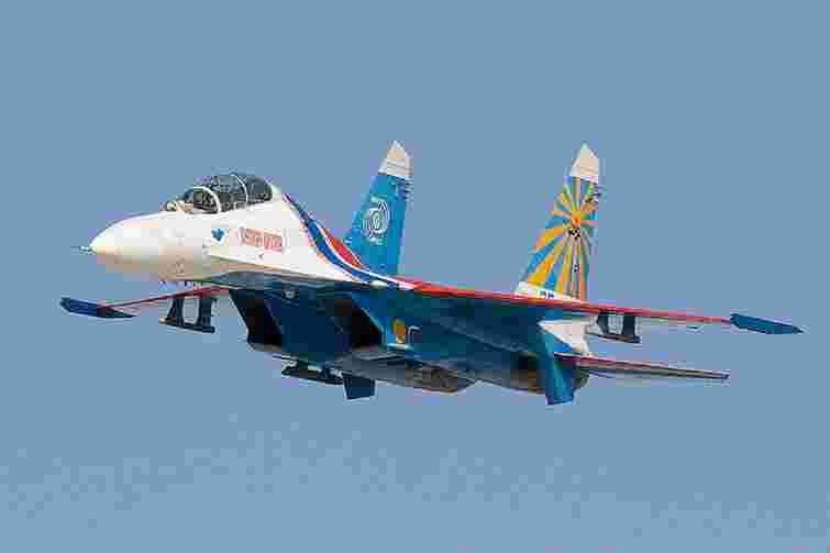 ГУР повідомило про знищення винищувача Су-27УБ на російському аеродромі
