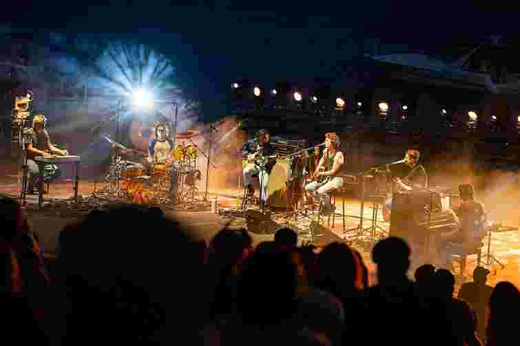 Музиканти видаляють пісні зі Spotify через інвестиції засновника платформи у БпЛА для України