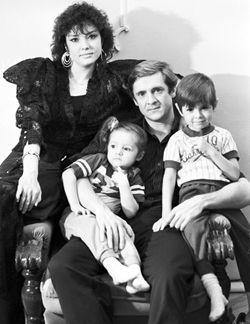 Ганна з батьками і братом