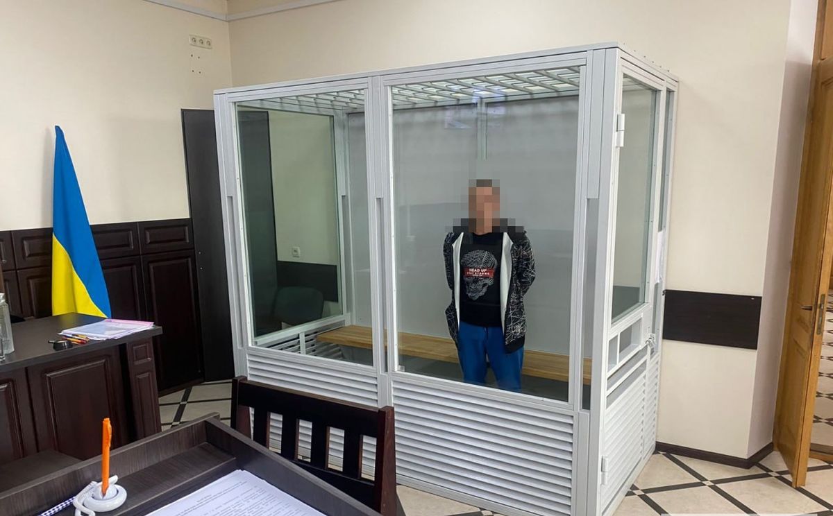 Підозрюваний у вбивстві дівчини з Вишнівця зламав електронний браслет і намагався втекти