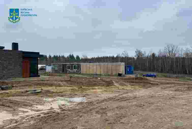 Київський підрядник привласнив гроші, виділені на будівництво модульних будинків