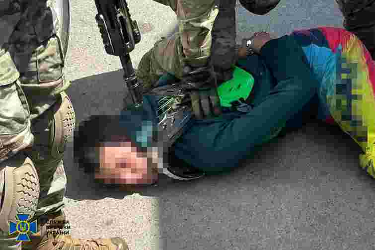 На Прикарпатті під час продажу партії гранат затримали торговців зброєю