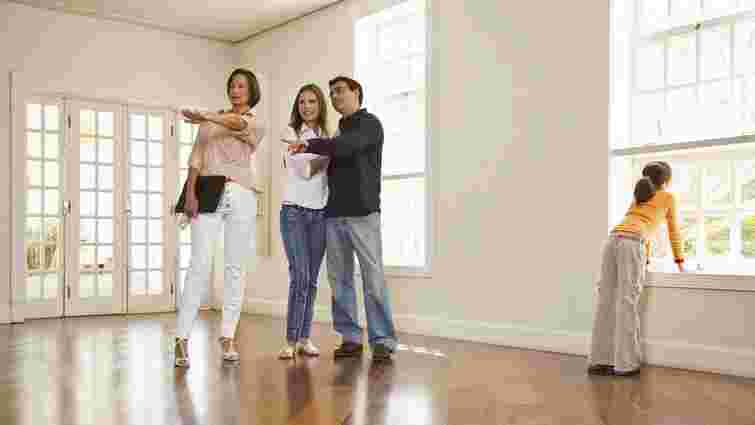 Ціни на житло в західних областях почали знижуватися