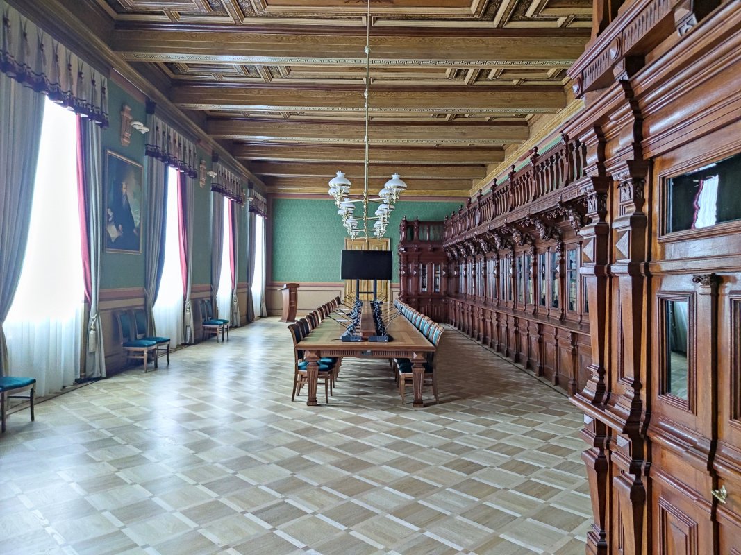 Зала Юліана Захарієвича