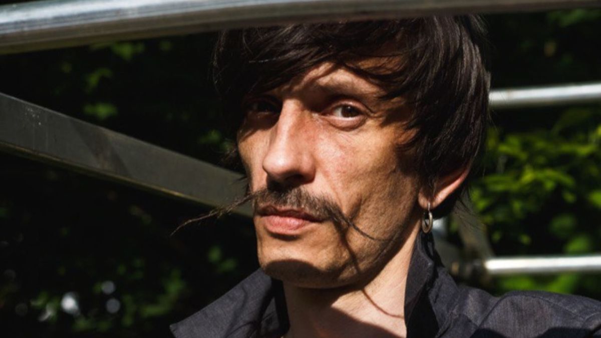 Соліст львівського гурту «Пиріг і Батіг» Мар'ян Пирожок мобілізувався до ЗСУ 