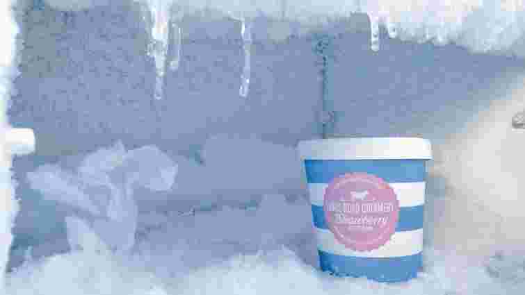 Допоможе один простий засіб з аптеки: як позбутися намерзлого льоду в морозилці 
