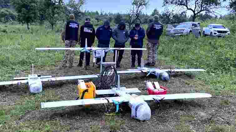 Закарпатця судили за переправлення в Румунію сигарет на дронах