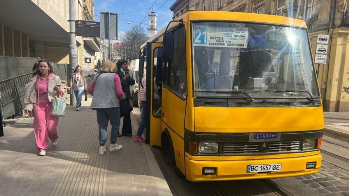 Автобусний маршрут №21 продовжать до району Малоголоско