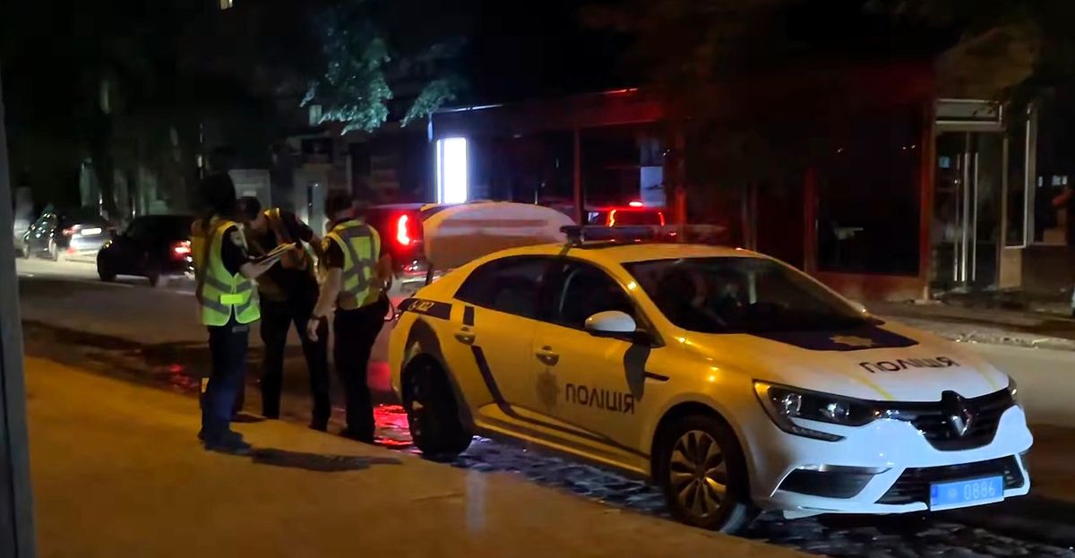 Поліція затримала причетних до серії нічних грабежів у центрі Франківська