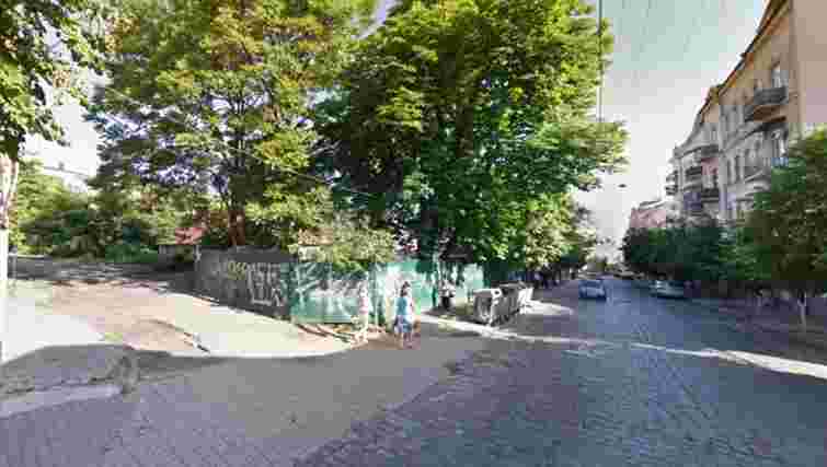 У центрі Чернівців збудують багатоповерховий будинок