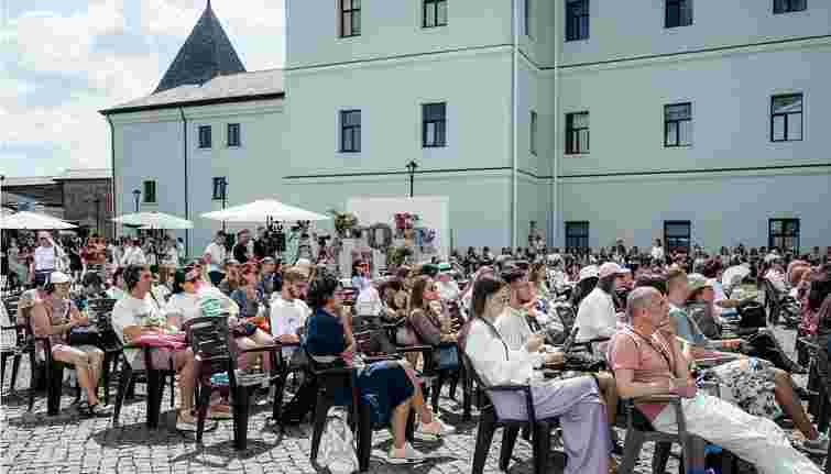 Літературний фестиваль «Фронтера» презентує музику, театр і стендап