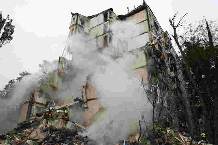 Росіяни здійснили масовану комбіновану атаку на Київ, є загиблі та десятки постраждалих