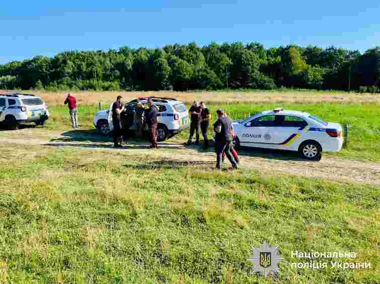 На Прикарпатті відшукали 8-річного хлопчика, який всю ніч провів у хащах