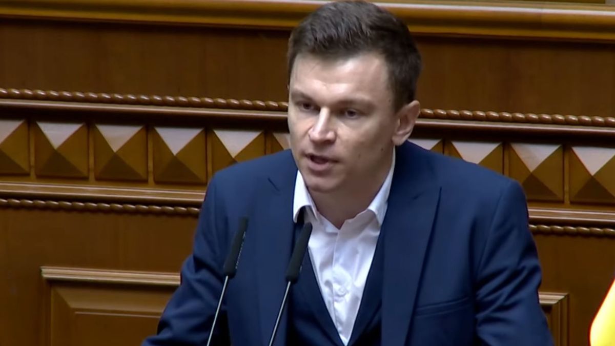 Нардеп Дмитро Костюк оголосив про вихід з партії «Слуга народу»