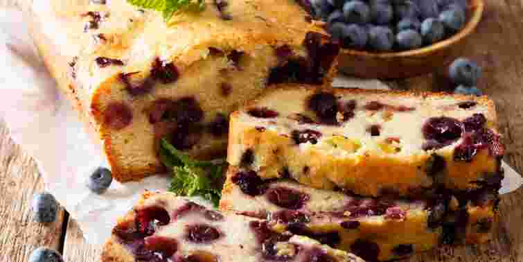 Банановий пиріг з чорницею. Рецепт дня