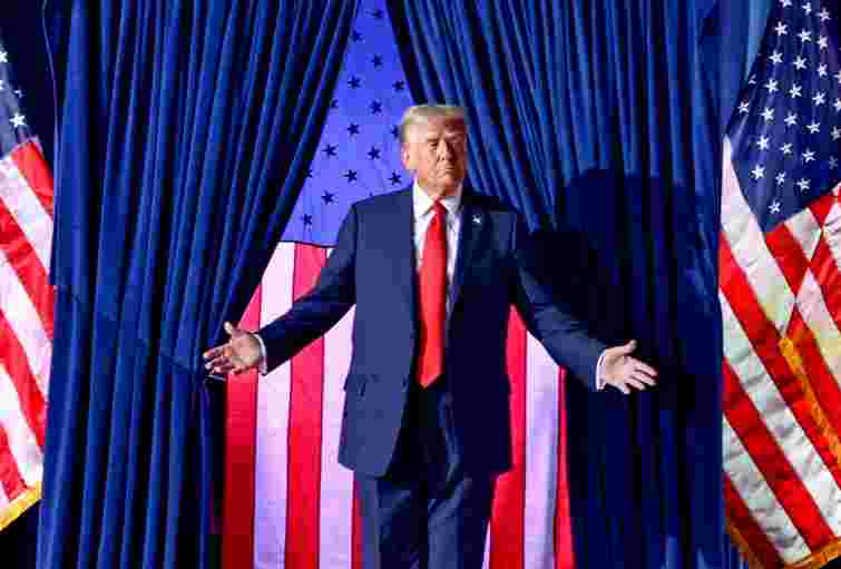 У відповідь на погрози Мєдвєдєва Трамп наказав розгорнути дві атомні субмарини