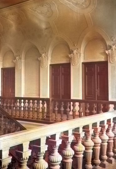 Інтерʼєри Тартаківського палацу (фото з сайту Krystynopol.info)