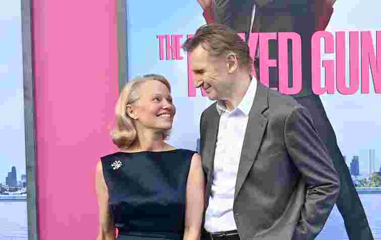 Актори Памела Андерсон і Ліам Нісон офіційно підтвердили свої стосунки