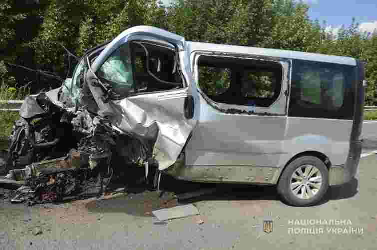 На Волині внаслідок зіткнення Mercedes та Opel загинули дві жінки
