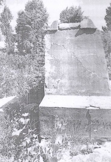 Селищний голова Рудківців заявив, що погруддя Леніна демонтували 1 серпня (фото ГО «Деколонізація.Україна»)