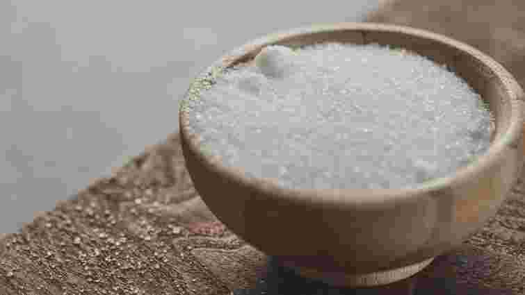 Не всі знають про це: чому треба додавати сіль у пральну машину 