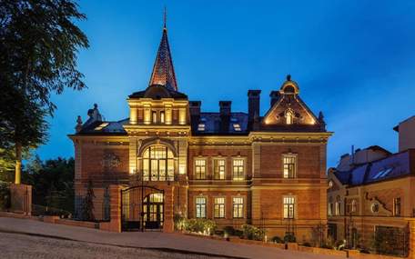 Експрокурор і сільська підприємниця відкрили люксовий готель Lubich у Львові