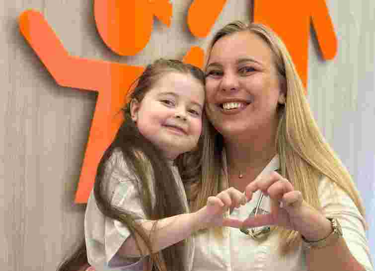 Шестирічній волинянці першій в Україні діагностували рідкісне автозапальне захворювання