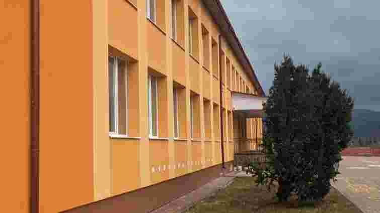 Під час ремонту школи на Прикарпатті розікрали понад 400 тис. грн