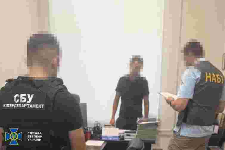 Посадовців Мін’юсту викрили на заволодінні понад 10 млн грн під час закупівель 