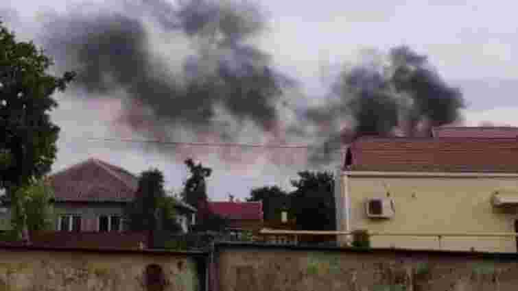 У Краснодарському краї спалахнули НПЗ та військова частина після атаки дронів