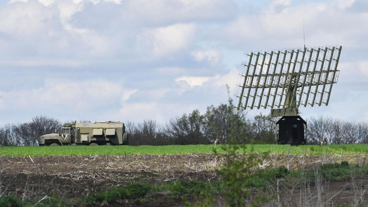 ГУР в окупованому Криму знищило російський десантний катер та кілька РЛС
