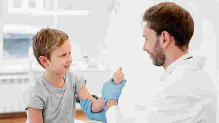 Подбайте про здоров’я дитини: яких лікарів слід відвідати школярам перед 1 вересня