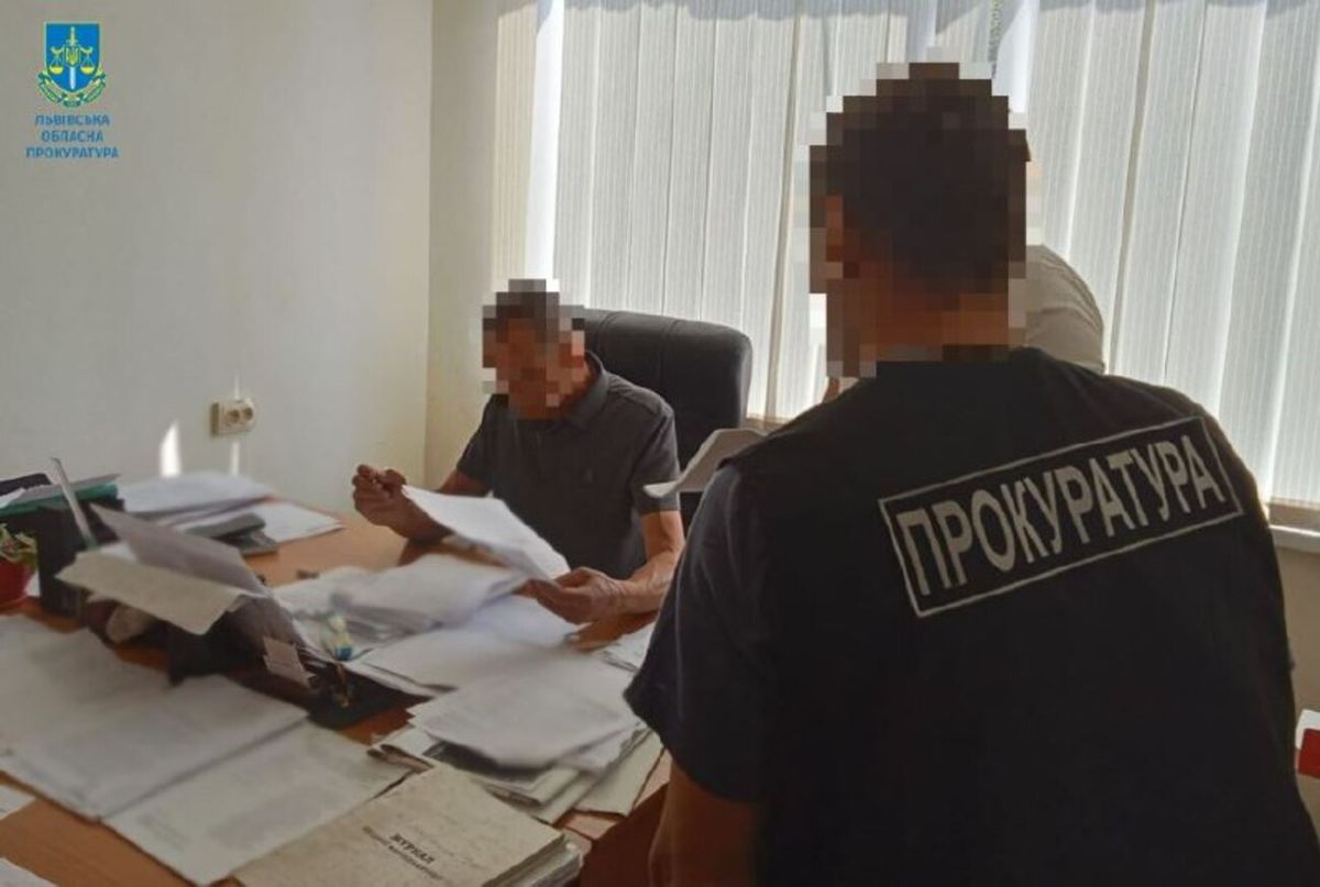Чиновника з Дрогобича підозрюють у завданні збитків довкіллю на 19 млн грн