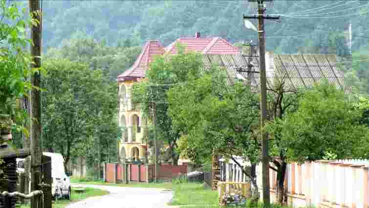 Закарпатець вбив співмешканку і відрізав собі геніталії