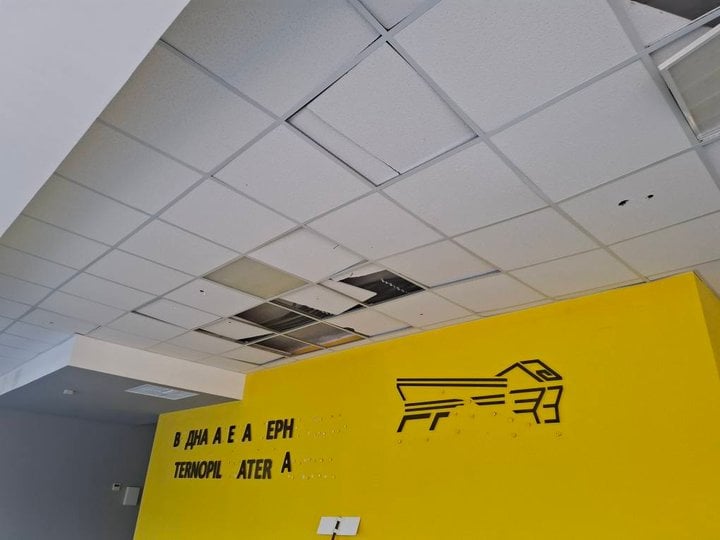 Наслідки вандалізму у тернопільському спорткомплексі «Водна арена» (фото Володимира Галицького)