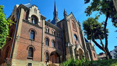 У львівській церкві Івана Золотоустого реставрують сецесійні розписи ангелів