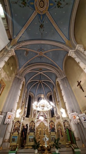 Розписи склепіння нові і мистецької цінності не становлять (фото ZAXID.NET)