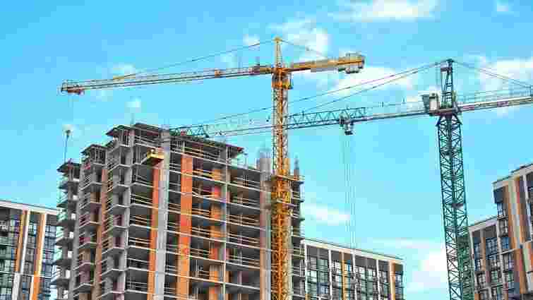 Стійкі та гнучкі: які багатоповерхівки найбільш безпечні під час російських обстрілів