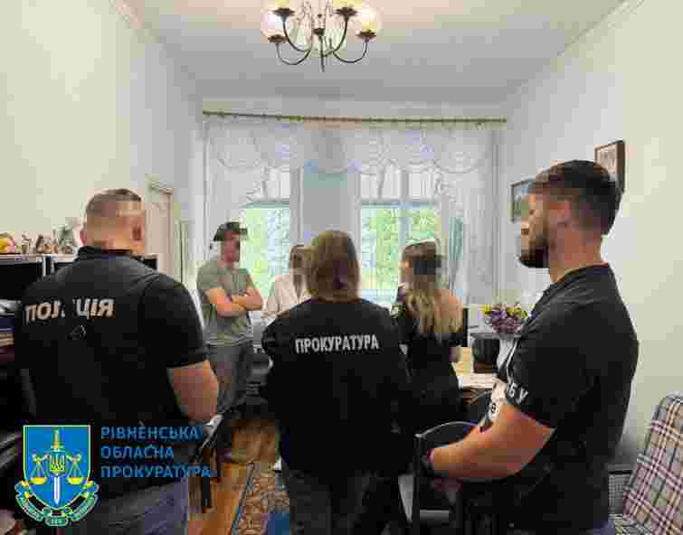 На Рівненщині вручили 26 підозр посадовцям та підприємцям за збитки державі на 21 млн грн