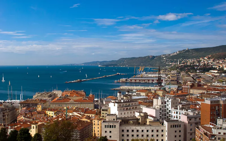 Львівська турфірма пропонує туристам екскурсії за кордоном російською мовою