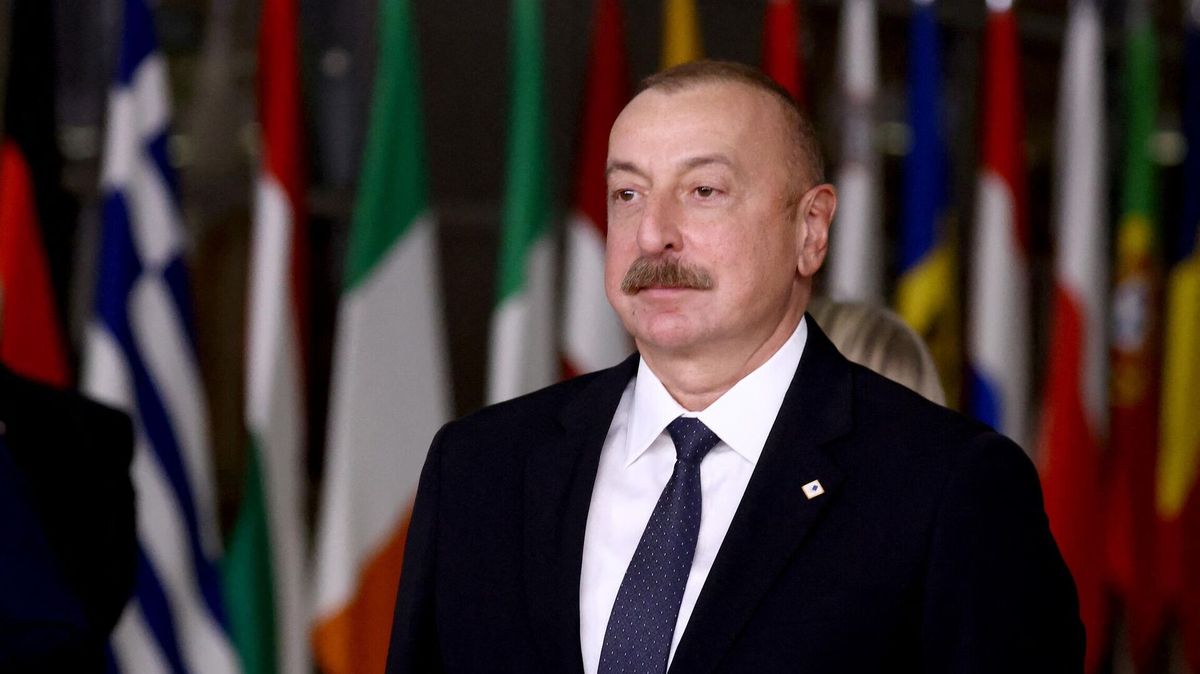 Азербайджан виділить 2 млн доларів на гуманітарну допомогу України