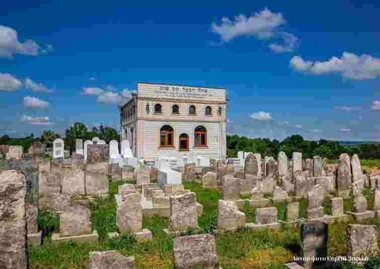 Памʼятку «Єврейський некрополь» на Хмельниччині повернули у власність громади